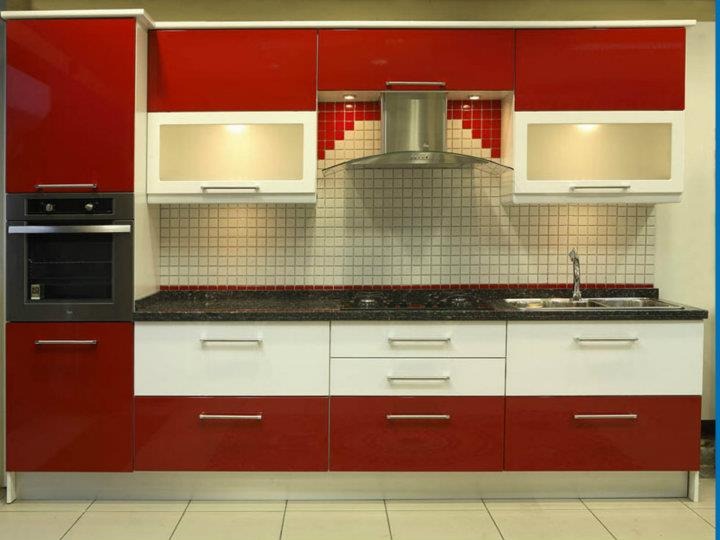 Kırmızı-Beyaz Akrilik Mutfak